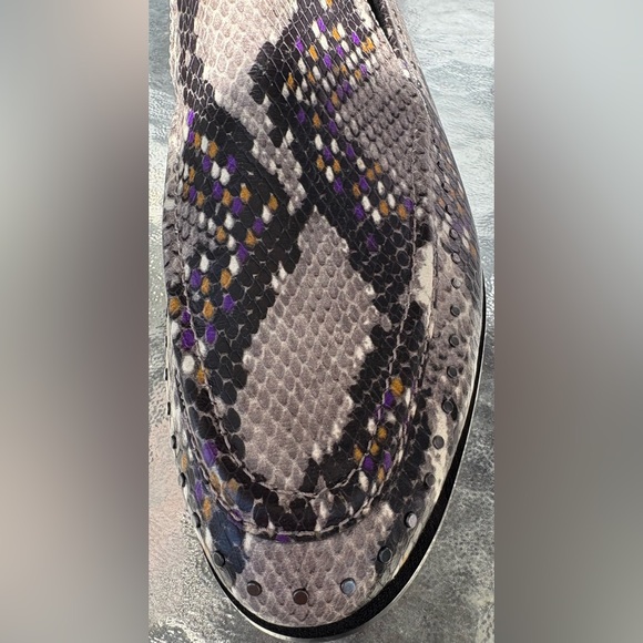 Vince Camuto Gray and Purple Flats with Snakeskin Pattern - Picture 3 of 3
